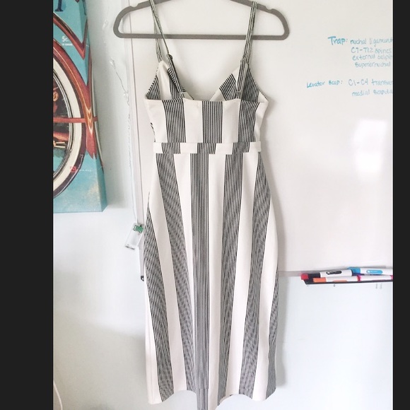 NWOT Bishop and Young Tie Top Dress - Picture 4 of 8